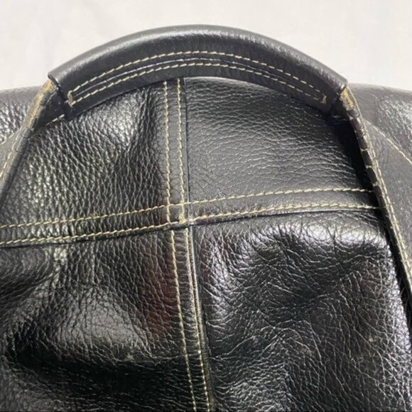 Danier Genuine Leather Bag in Black - Picture 6 of 8